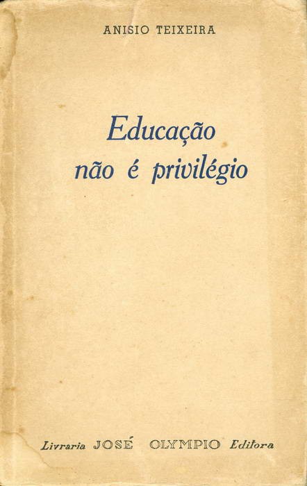 Educação Não é Privilégio